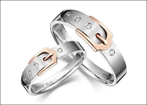 什么牌子的情侣戒指好?求推荐