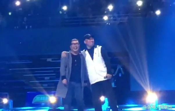 如何评价歌手庞龙，感觉他的一些歌很民谣啊？