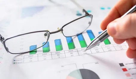 带进销存的财务软件