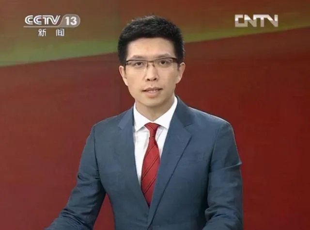 手语老师周晔，直播25年“不说话”，一开口想给朱广权一巴掌，为什么？