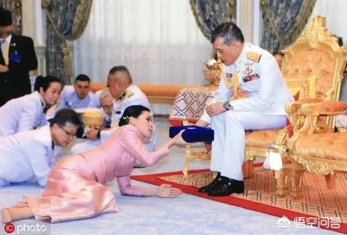 御前侍卫升级为泰国王后,这位女将军什么来头?