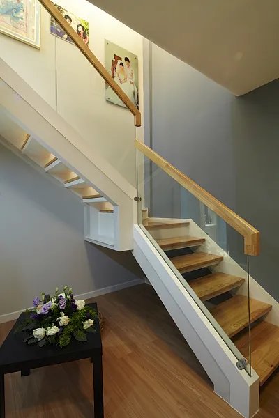 嫂子家的复式楼我一点也不羡慕，但是楼梯真的让我嫉妒