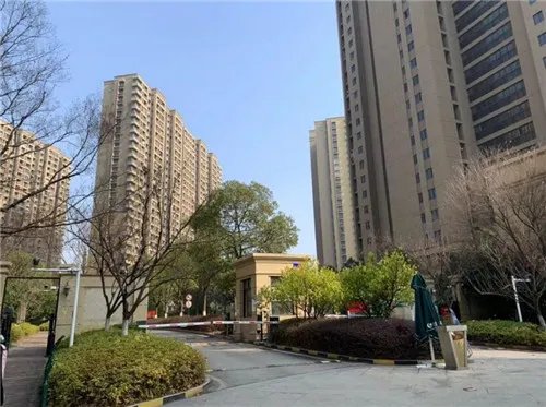 买房夫妻双方都要到场吗