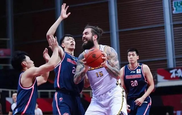 领先24分险些被广厦男篮逆转，广东队到底发生了什么？你怎么看？