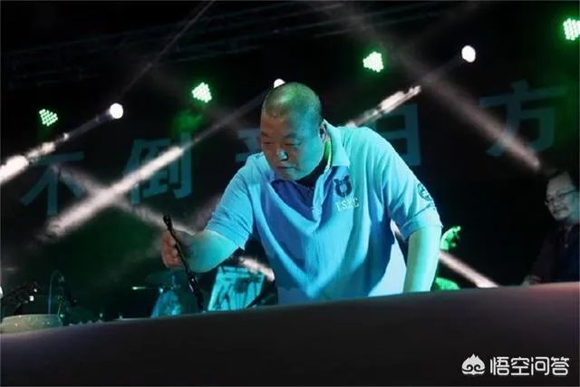 怎样评价歌手臧天朔？