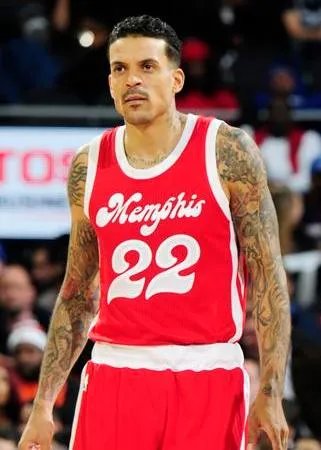 NBA历史上有没有没过半场就绝杀的比赛？