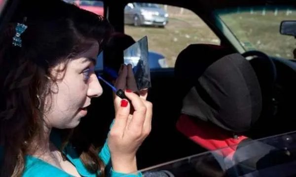 保加利亚的新娘市场，少女与寡妇价格差距大，真的假的？