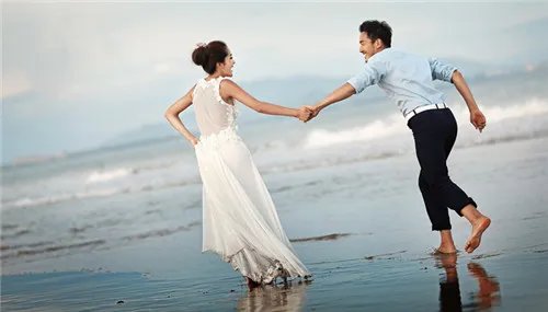 厦门婚纱店哪家比较好  厦门几月拍婚纱照更合适