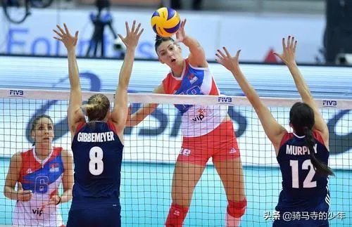 左手大将博斯科维奇能和当今世界女排第一人李盈莹相比较吗？