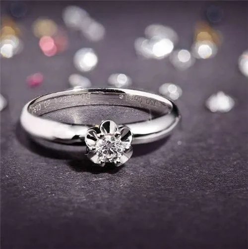 钻戒和黄金戒指哪个好 金戒指一般多少钱