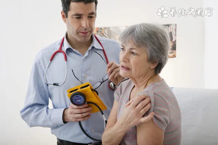 母猫尿血是什么原因