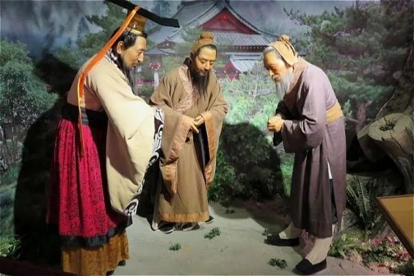 管仲与鲍叔牙两人究竟是什么关系？