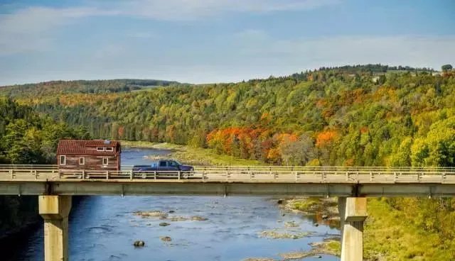 夫妻俩花30万买了个黑箱子，过上了所有人都羡慕的生活