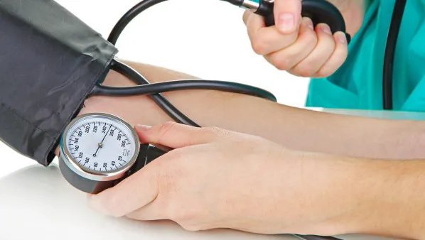 高血压形成的原因