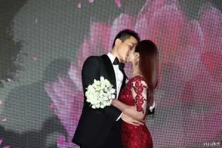 刘璇结过几次婚第二任丈夫是谁 王弢刘璇的爱情故事哪年认识的