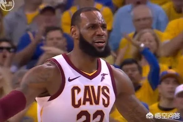 总决赛G2,明明是库里阻挡詹姆斯犯规，为什么裁判给了泰伦卢技术犯规？