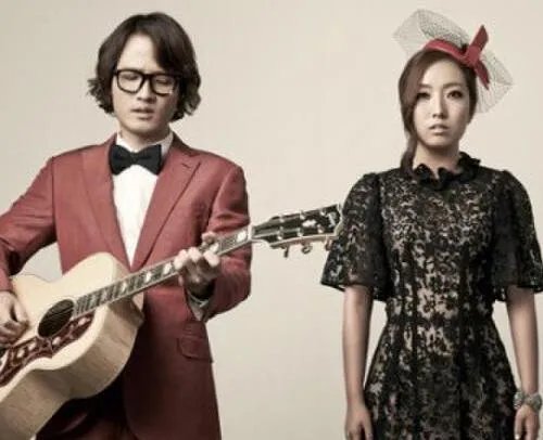 我们结婚了脸赞夫妇公布婚讯 纯真表现获赞